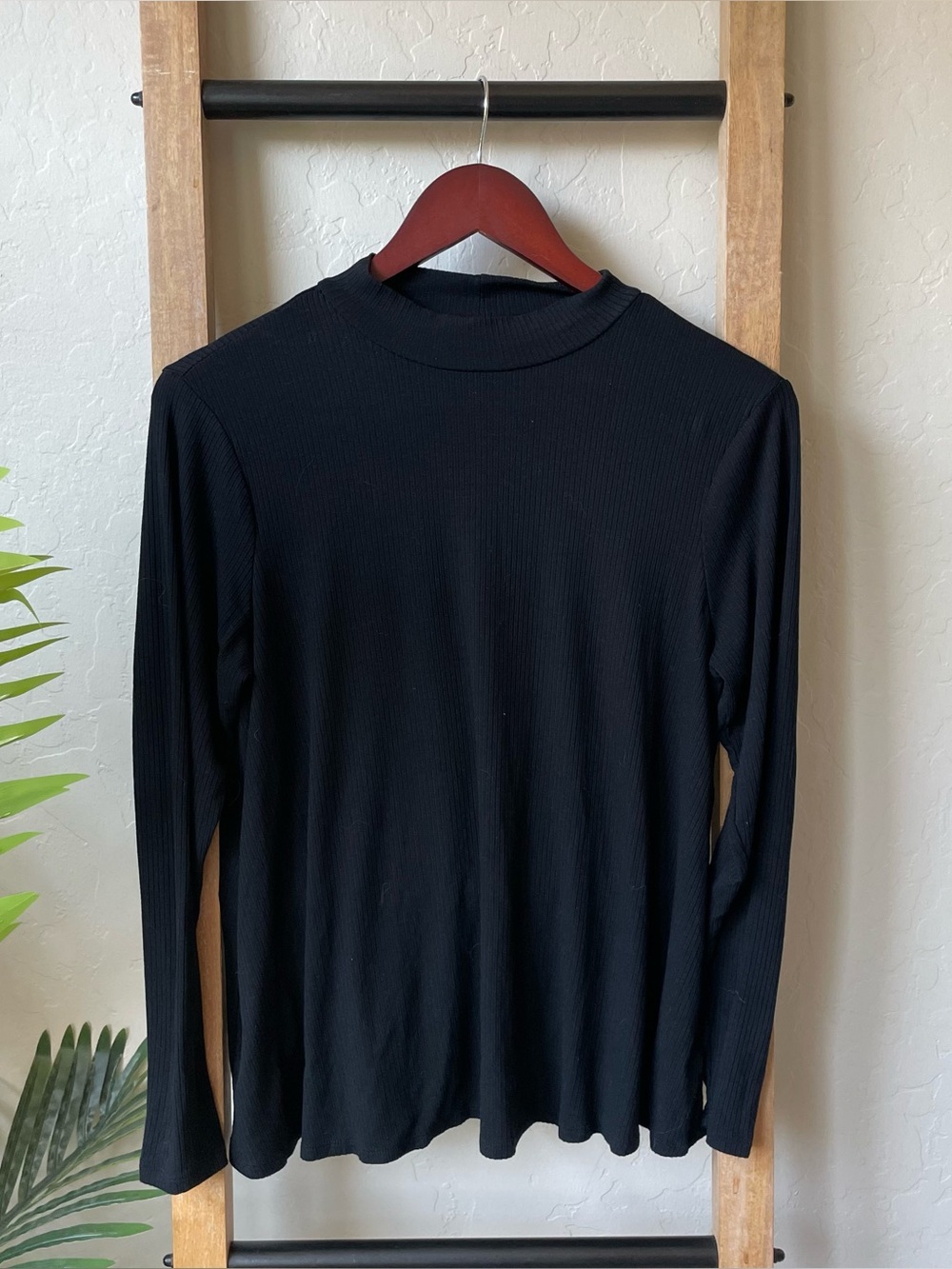 Old Navy Black Luxe Ribbed Long Sleeve Top